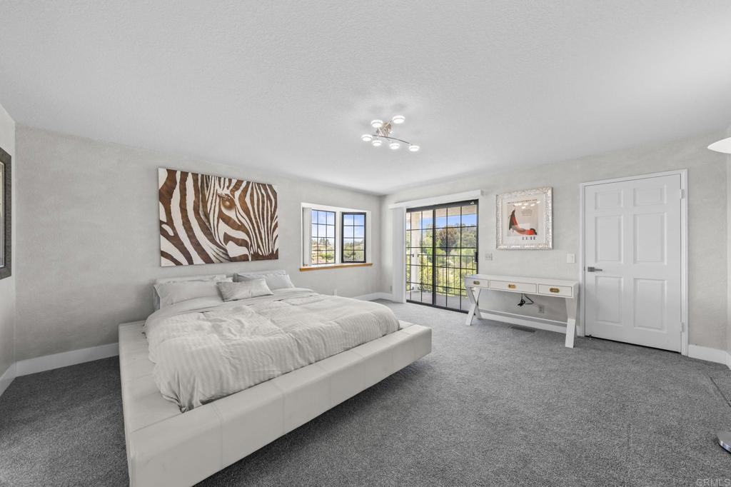 19 Gateview Drive Fallbrook, CA 92028 - Photo 38 of 76 19 Gateview Dr, Fallbrook, Luxury Home, Single-Level Main Floor Living, Attached ADU, Guard-Gated
