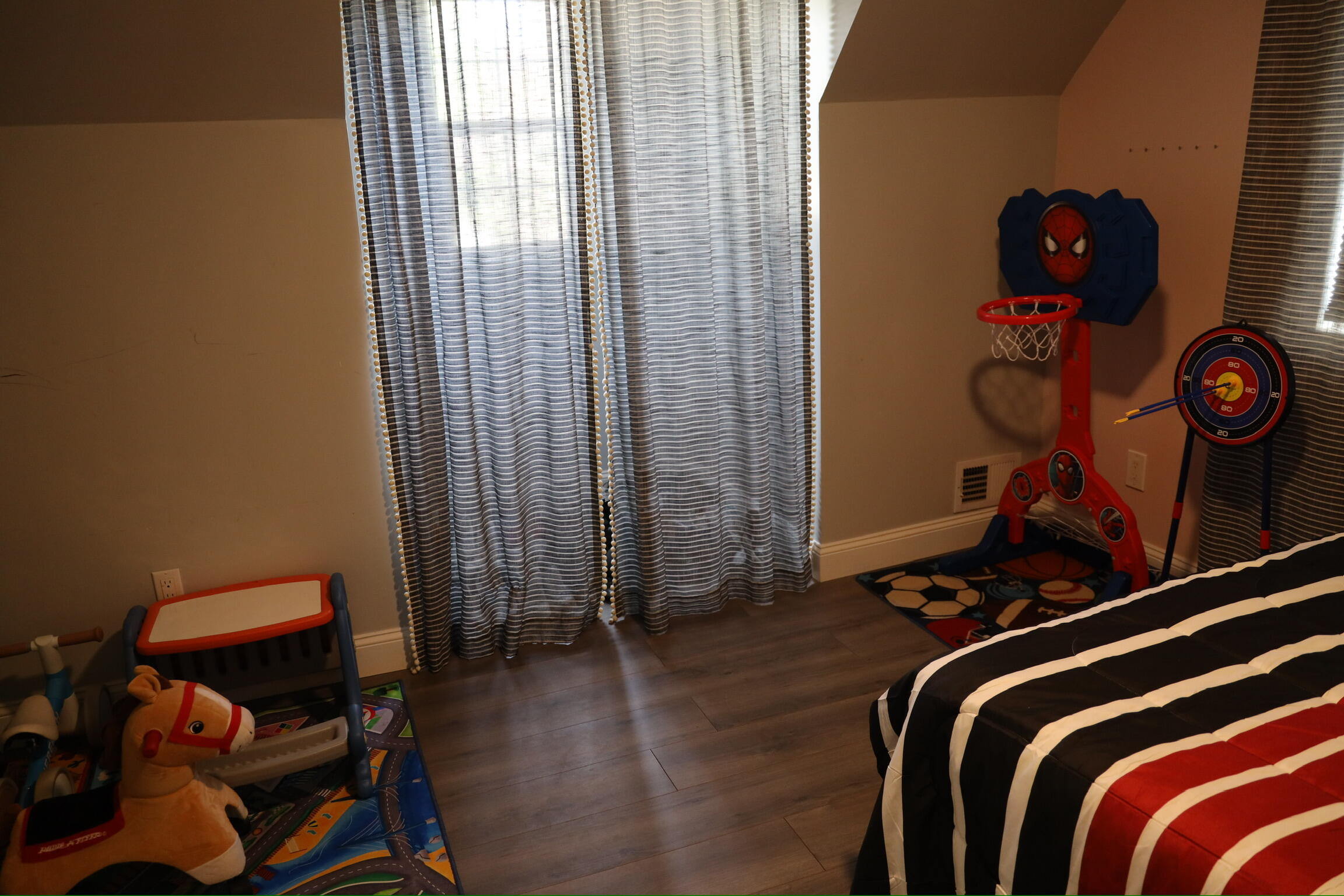 16546 Jessica Lane Romulus, MI 48174 - Photo 14 of 31 5M0A9860