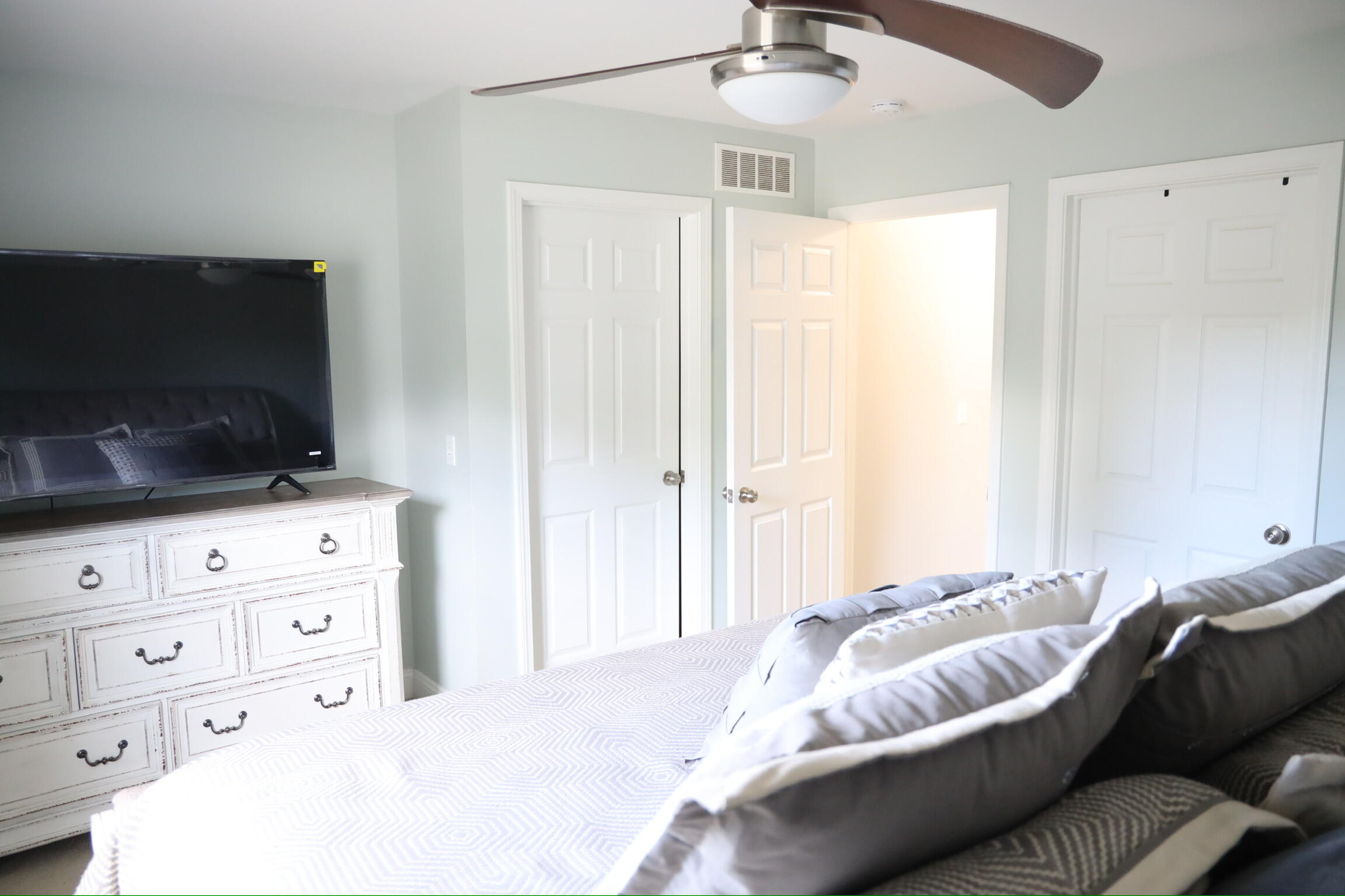 16546 Jessica Lane Romulus, MI 48174 - Photo 22 of 31 5M0A9871