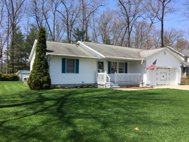 1711 North Roberts Road Muskegon, MI 49445 - Photo 2 of 42 IMG_4606