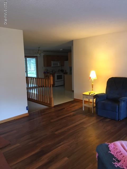 1711 North Roberts Road Muskegon, MI 49445 - Photo 10 of 42 IMG_4648