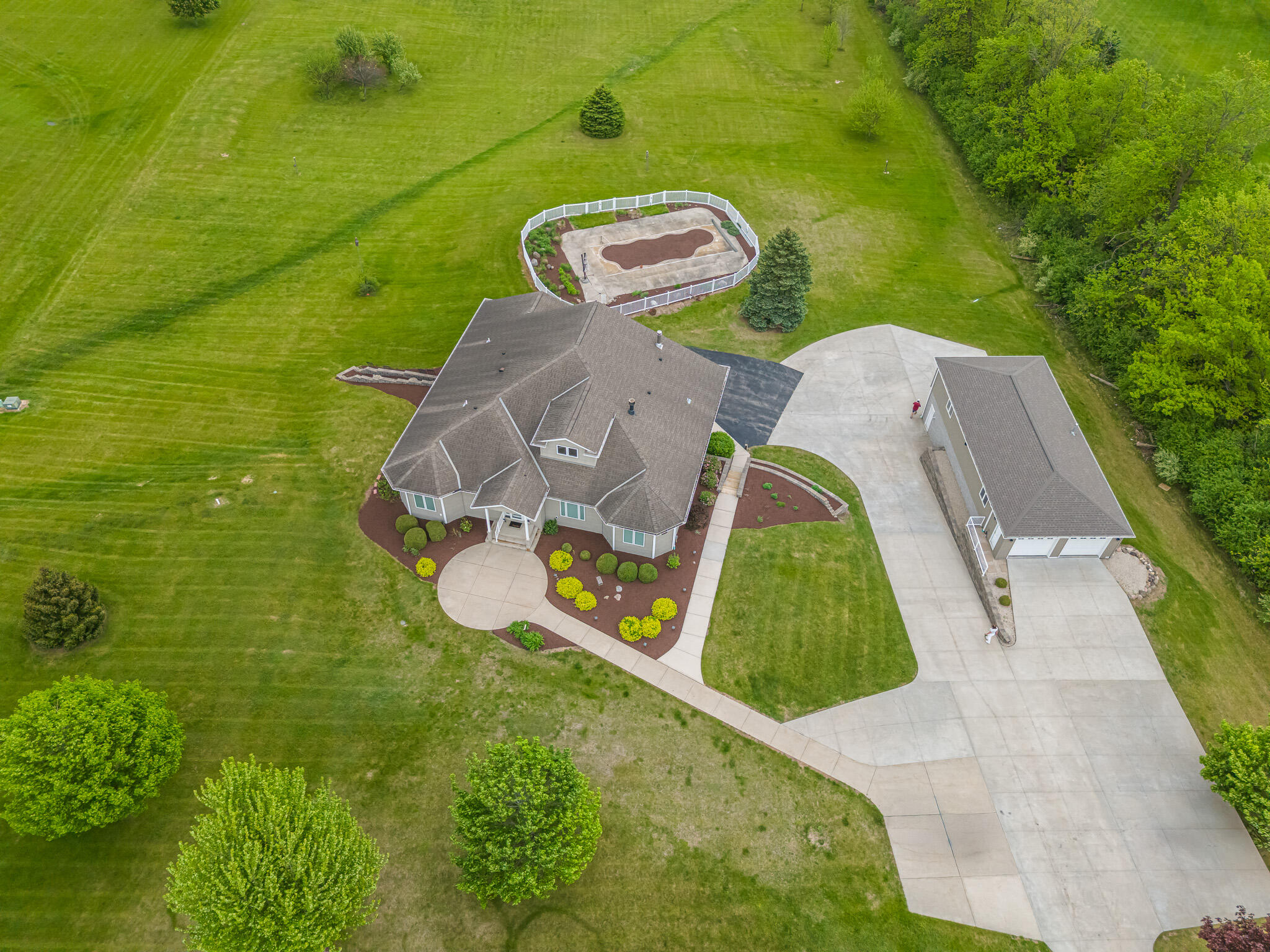 11604 North Granville Road Mequon, WI 53097 - Photo 9 of 49 5 beautiful acres!