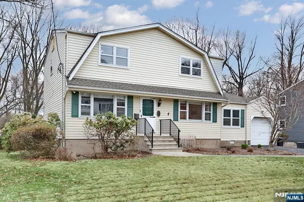 $699,000 | 26 Wareham Road, Dumont, NJ 07628