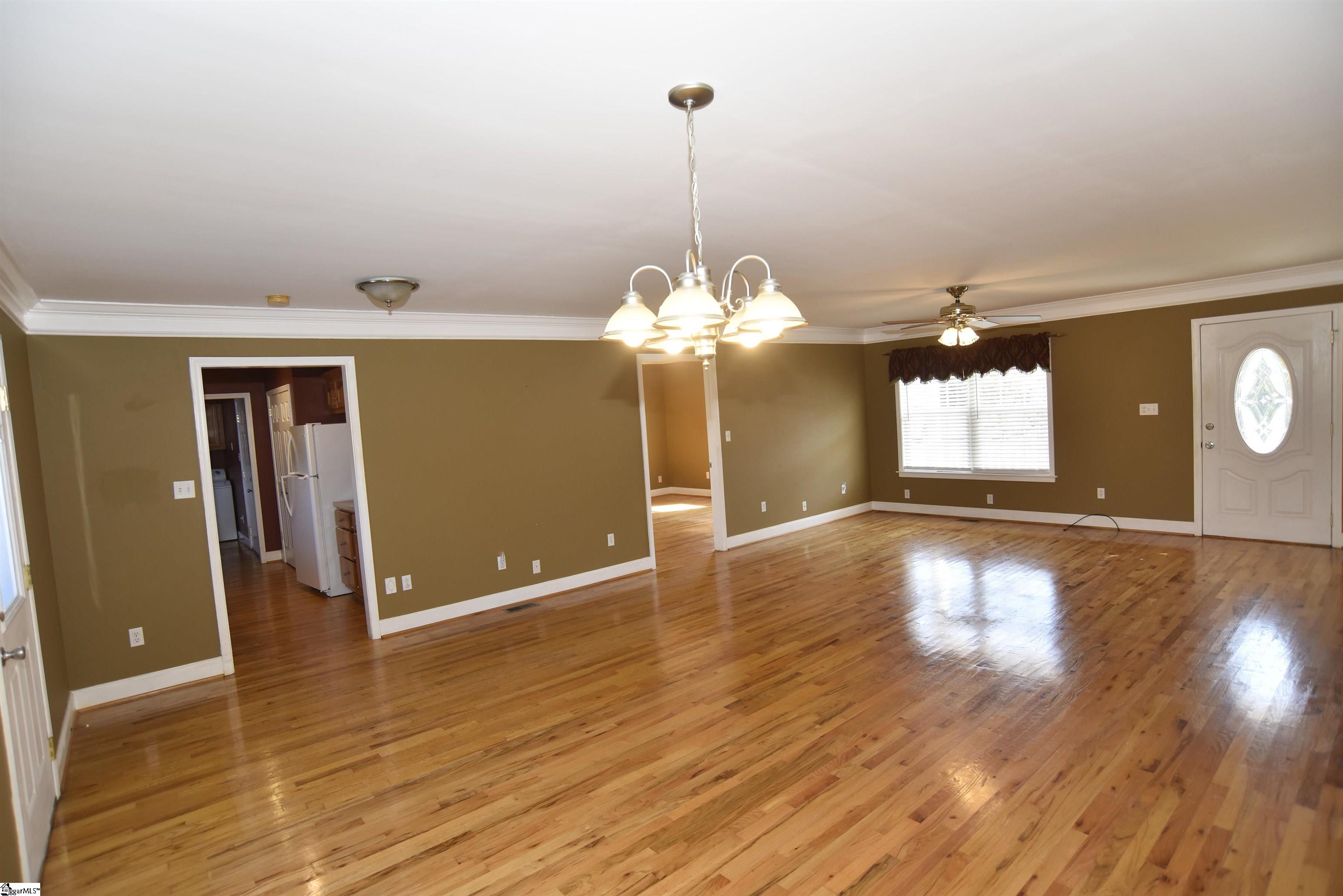 115 Willis Road Taylors, SC 29687 - Photo 5 of 15