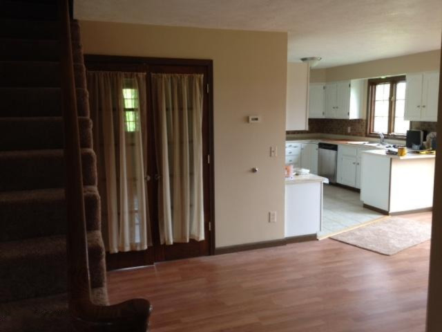 170 West Rockey Weed Road Stevensville, MI 49127 - Photo 3 of 9 170 Rockey Weed dining kitchen area
