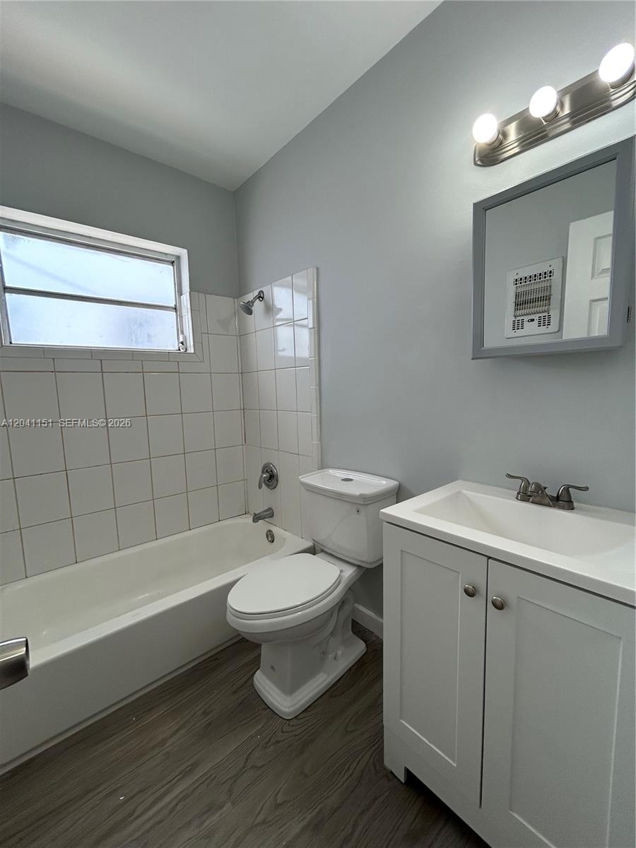 1346 Alton Road, Unit B2 Miami Beach, FL 33139 - Photo 10 of 10