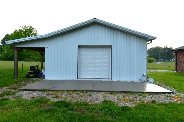 $384,500 | 13276 Old Baxter Road, Silver Point, TN 38582