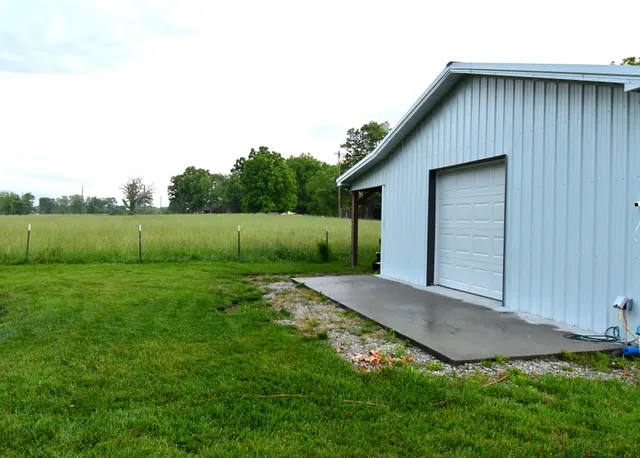 $384,500 | 13276 Old Baxter Road, Silver Point, TN 38582