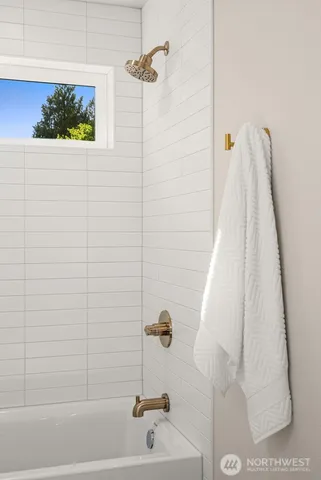 $974,950 | 10604 Northeast 137th Place, Kirkland, WA 98034