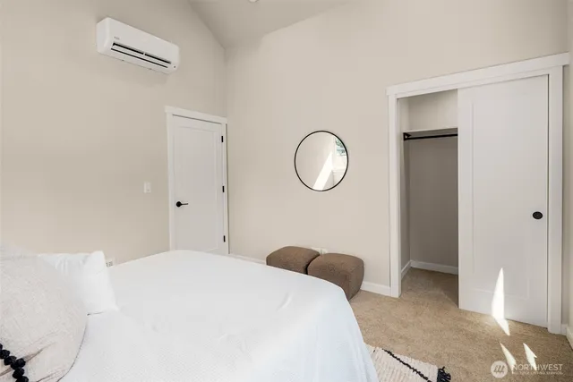 $974,950 | 10604 Northeast 137th Place, Kirkland, WA 98034