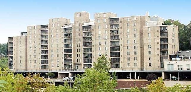 2160 Greentree Road, Unit 708W Pittsburgh, PA 15220 - Photo 1 of 30 Gallery Image 1