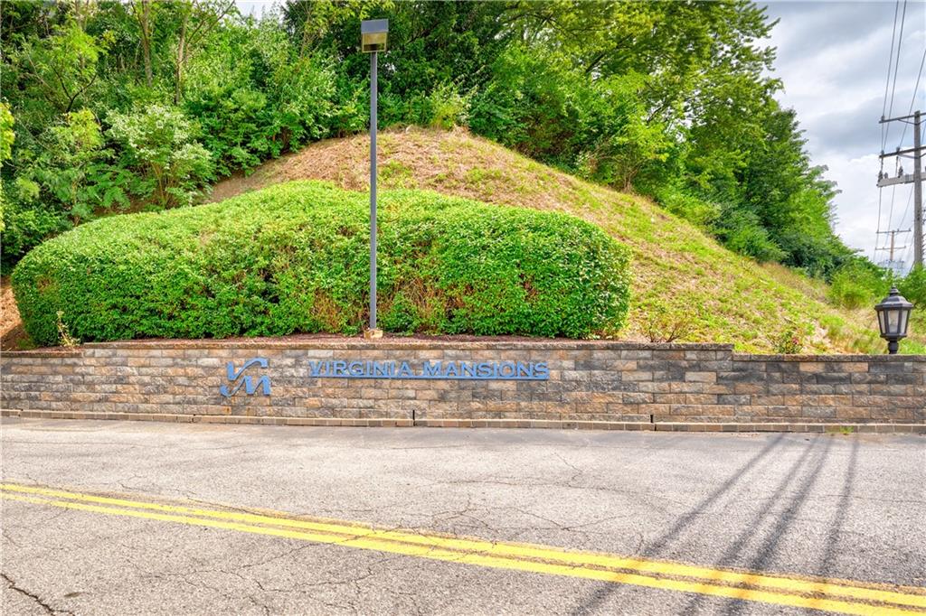 2160 Greentree Road, Unit 708W Pittsburgh, PA 15220 - Photo 2 of 30 Gallery Image 2