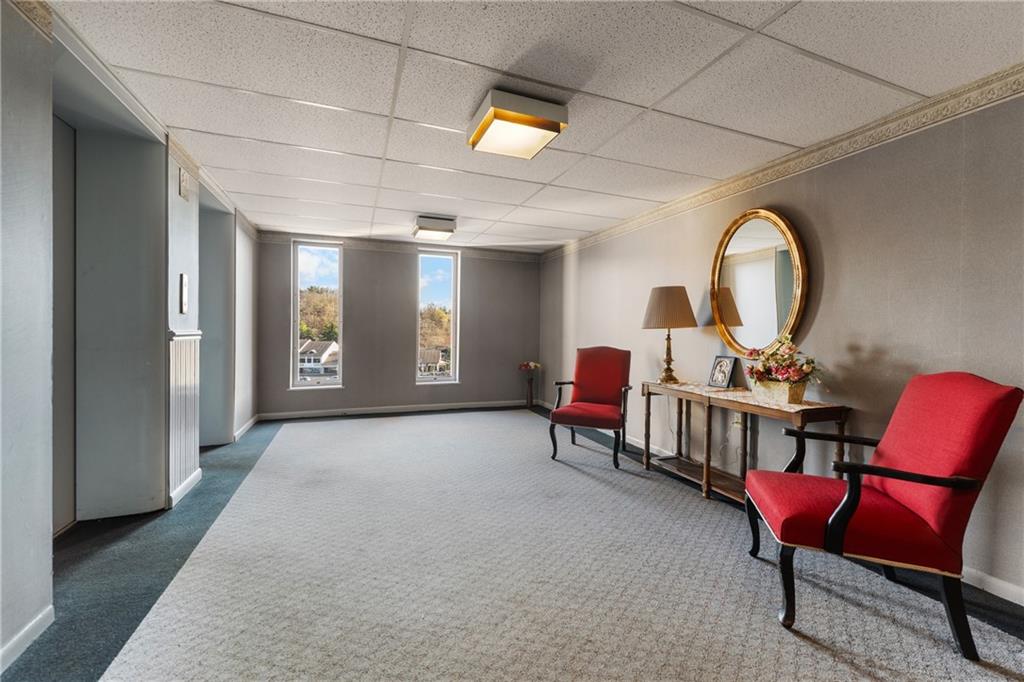 2160 Greentree Road, Unit 708W Pittsburgh, PA 15220 - Photo 26 of 30 Lobby