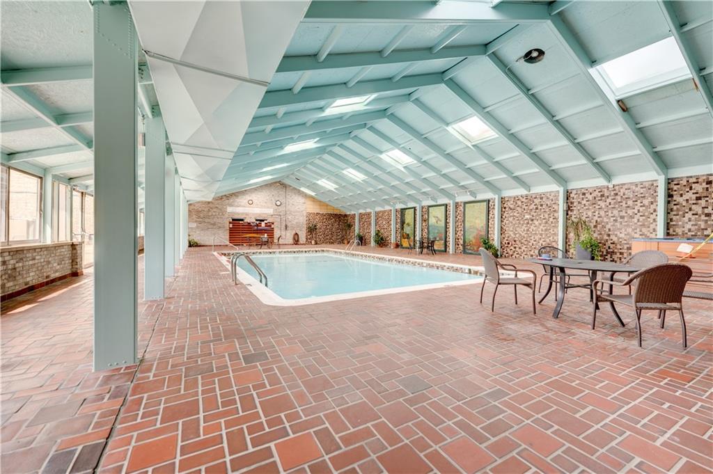2160 Greentree Road, Unit 708W Pittsburgh, PA 15220 - Photo 28 of 30 Gallery Image 28