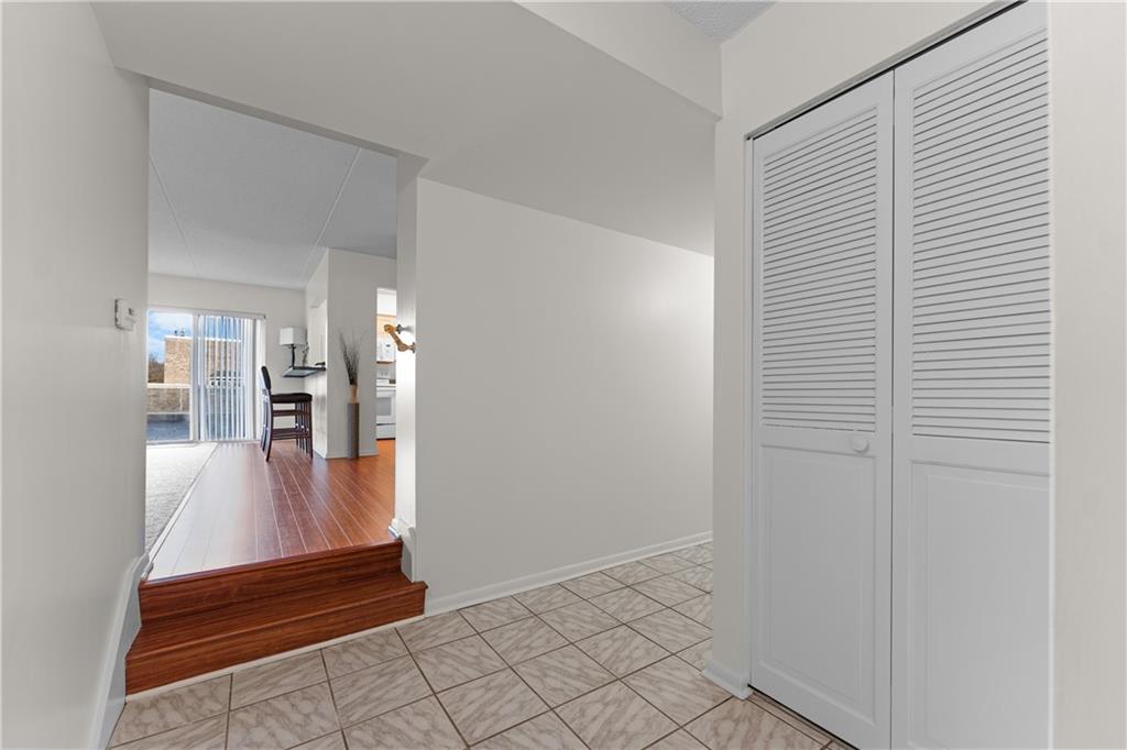 2160 Greentree Road, Unit 708W Pittsburgh, PA 15220 - Photo 5 of 30 Gallery Image 5
