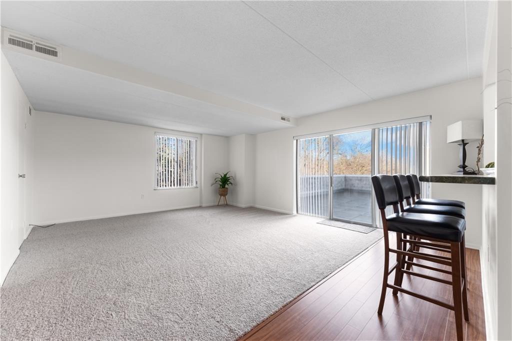 2160 Greentree Road, Unit 708W Pittsburgh, PA 15220 - Photo 8 of 30 Gallery Image 8