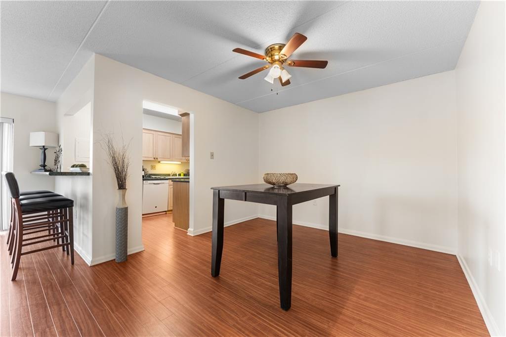 2160 Greentree Road, Unit 708W Pittsburgh, PA 15220 - Photo 10 of 30 Gallery Image 10