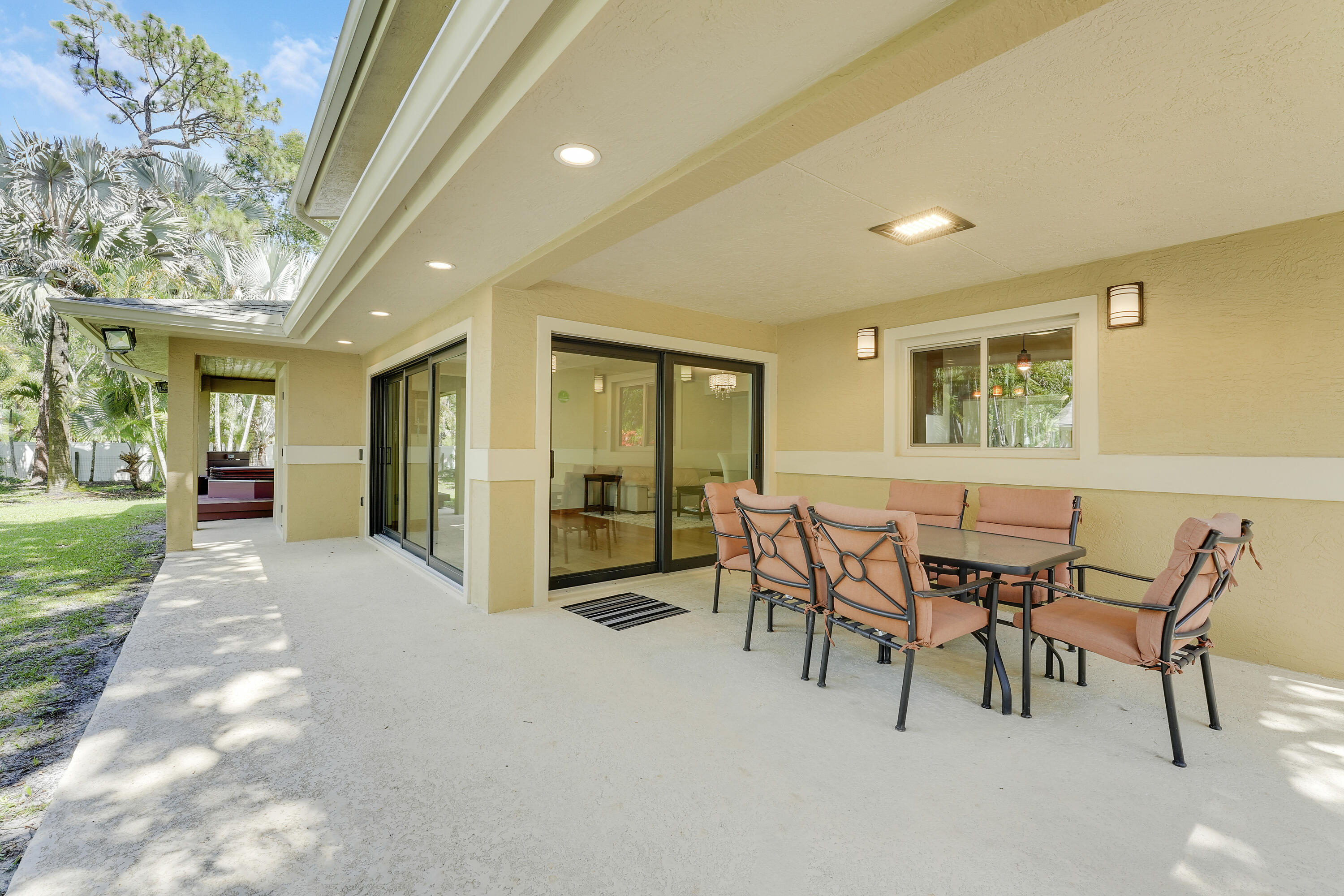 12263 Sandy Run Road Jupiter, FL 33478 - Photo 36 of 71 Back Patio