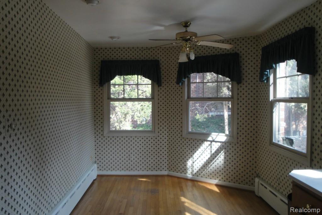 560 Barrington Road Grosse Pointe, MI 48230 - Photo 18 of 26 Barrington 560 027.jpg