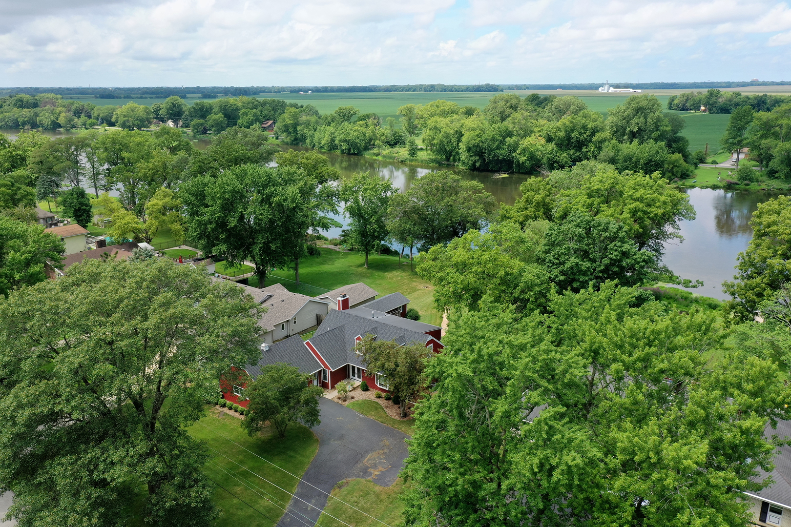 1698 Bittersweet Drive St. Anne, IL 60964 - Photo 2 of 47