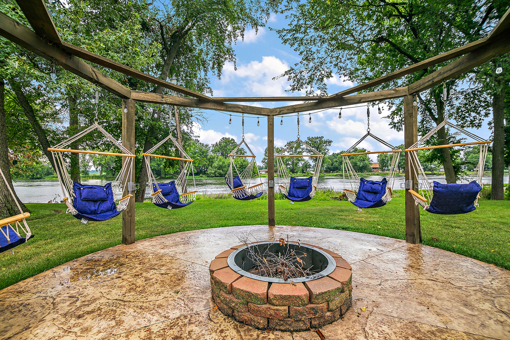 1698 Bittersweet Drive St. Anne, IL 60964 - Photo 36 of 47