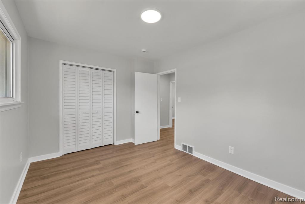 20300 Burt Road Detroit, MI 48219 - Photo 25 of 32