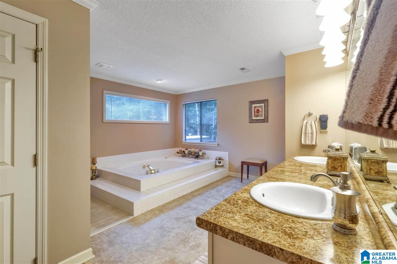 2423 Coleman Road Anniston, AL 36207 - Photo 15 of 25