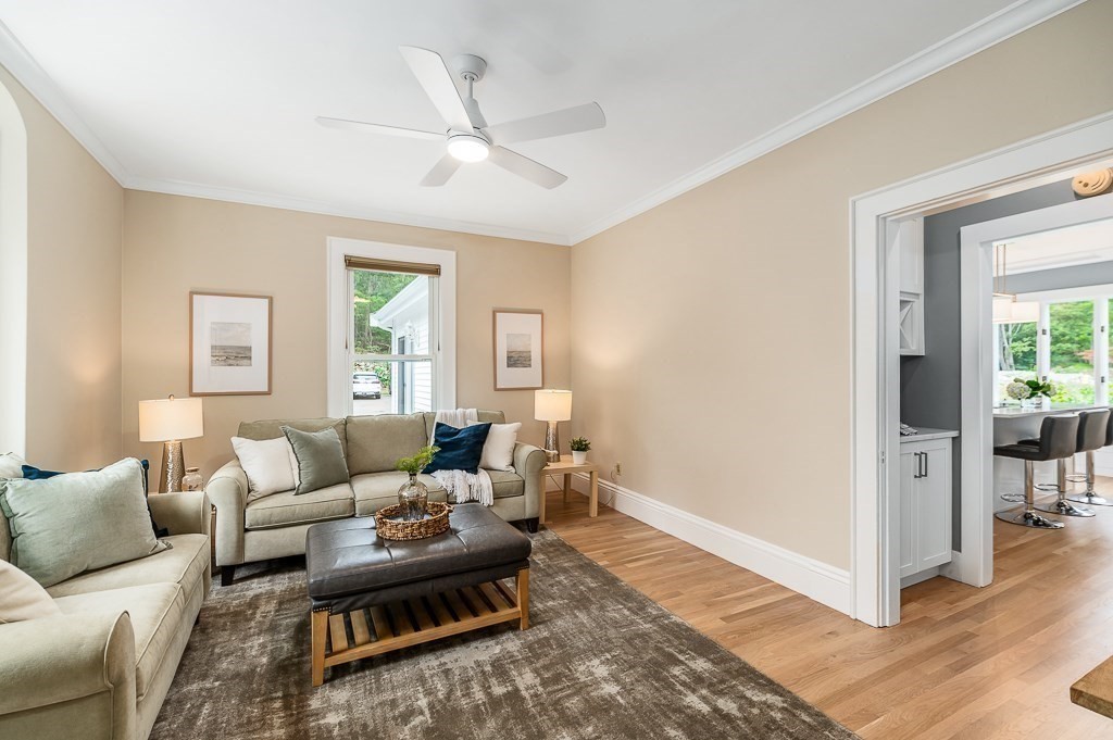 30 Pine Street Manchester, MA 01944 - Photo 18 of 41