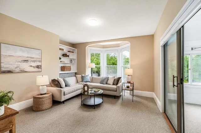 $1,395,000 | 30 Pine Street, Manchester, MA 01944