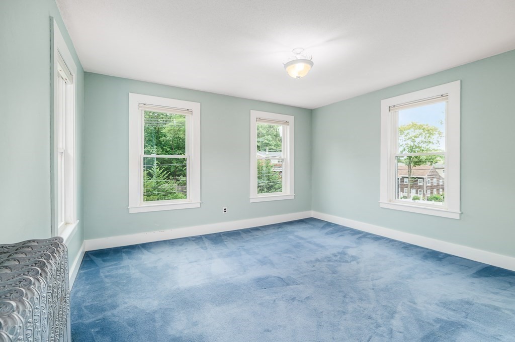 30 Pine Street Manchester, MA 01944 - Photo 32 of 41