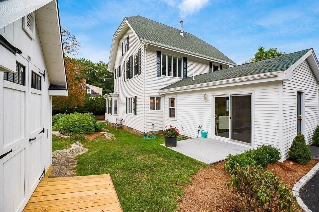 30 Pine Street Manchester, MA 01944 - Photo 6 of 41