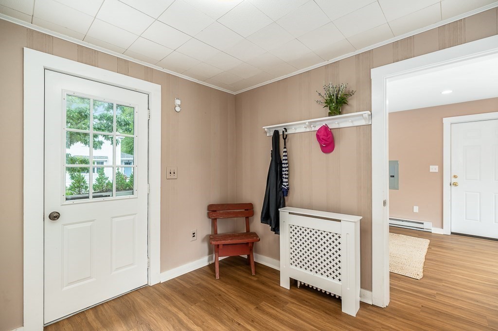 30 Pine Street Manchester, MA 01944 - Photo 9 of 41