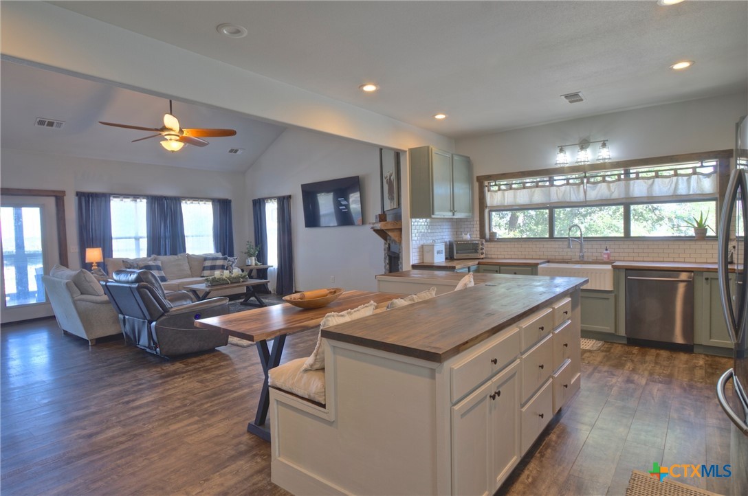 1651 Primrose Path Spring Branch, TX 78070 - Photo 1 of 1 Gallery Image 1