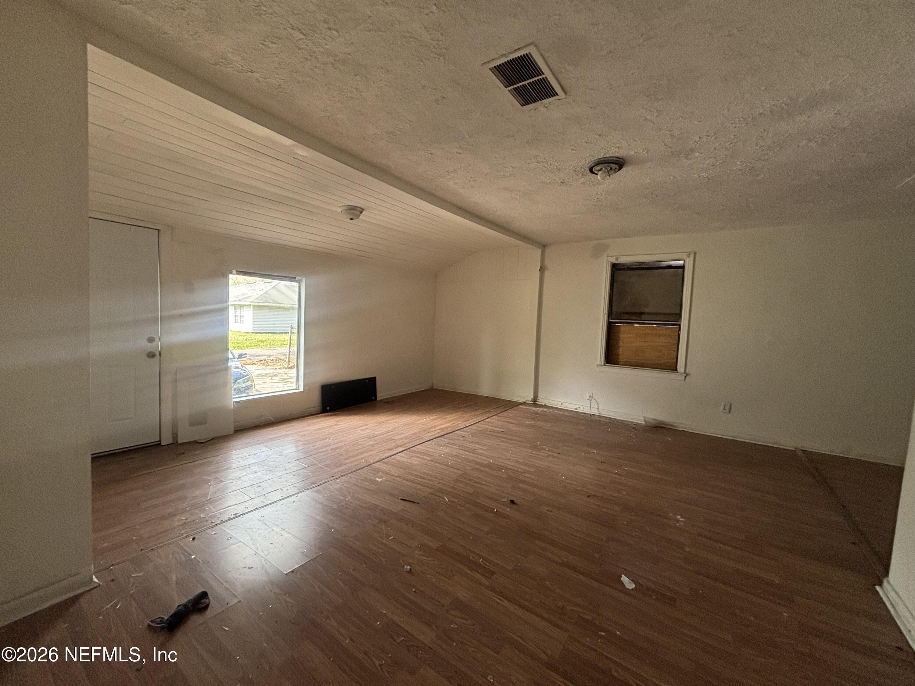 875 Prospect Street Jacksonville, FL 32254 - Photo 6 of 22 IMG_9337