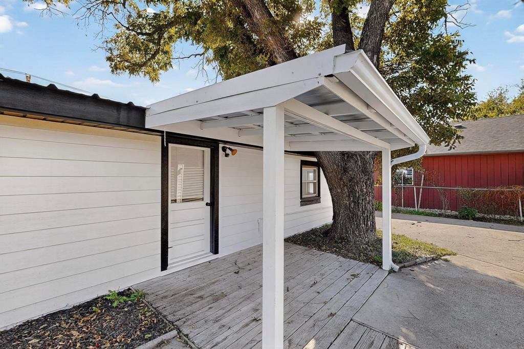 507 North Rusk Street Weatherford, TX 76086 - Photo 24 of 35 a front view of a house