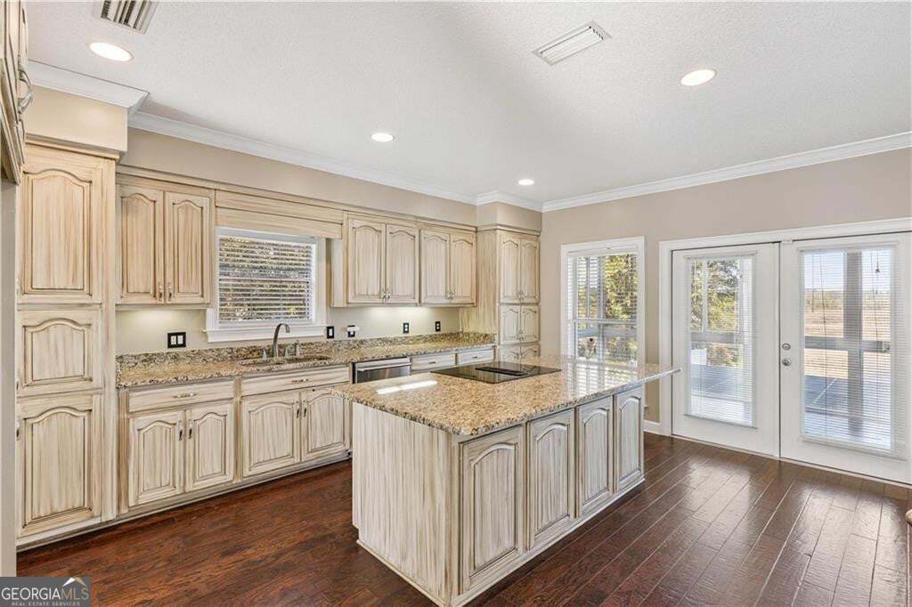 60 Laurel Grove Road Brunswick, GA 31523 - Photo 15 of 52 Gallery Image 15