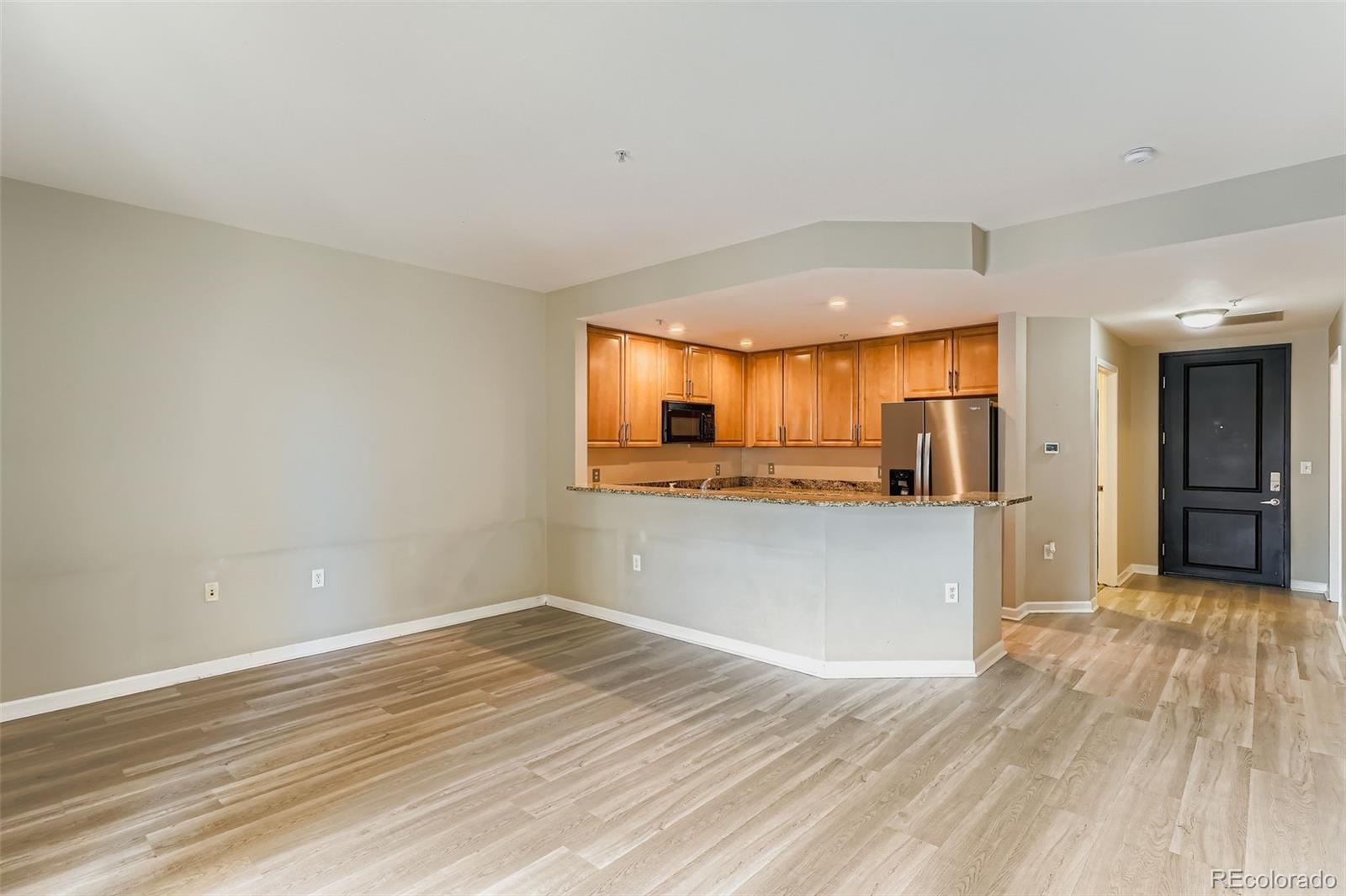 925 Lincoln Street, Unit 9A Denver, CO 80203 - Photo 11 of 32