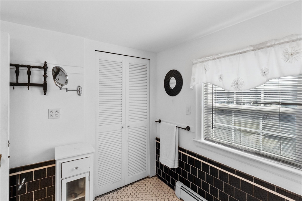 33 York Road Lynn, MA 01904 - Photo 25 of 42 Gallery Image 25
