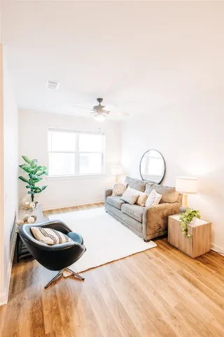 $151,470 | 7051 Meadow Lake Boulevard, Unit 8203, Austin, TX 78744