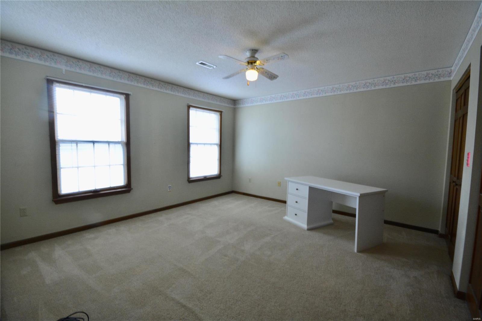 1873 Raintree Trail Collinsville, IL 62234 - Photo 11 of 16 Gallery Image 11