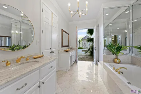 $789,500 | 5558 Cold Water Creek Court, Baton Rouge, LA 70808