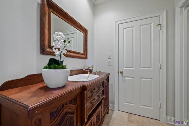 $799,500 | 5558 Cold Water Creek Court, Baton Rouge, LA 70808