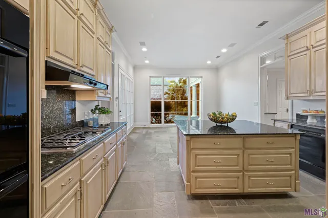 $799,500 | 5558 Cold Water Creek Court, Baton Rouge, LA 70808