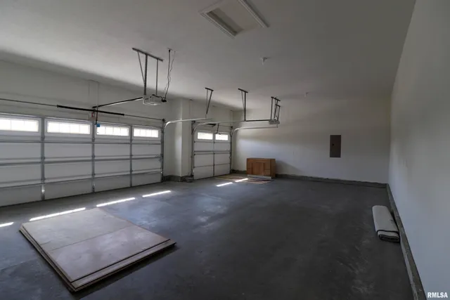 $499,900 | 4016 West Crimson Road, Dunlap, IL 61525