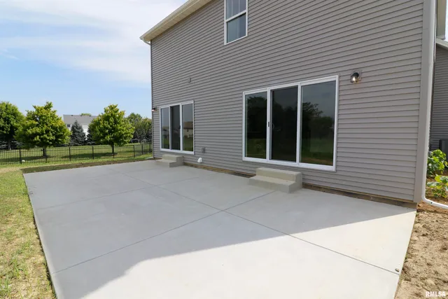 $499,900 | 4016 West Crimson Road, Dunlap, IL 61525