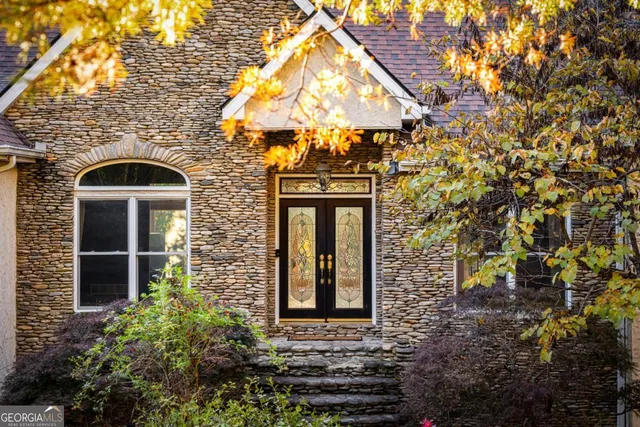 $699,000 | 801 Oaklands Drive, Talking Rock, GA 30175