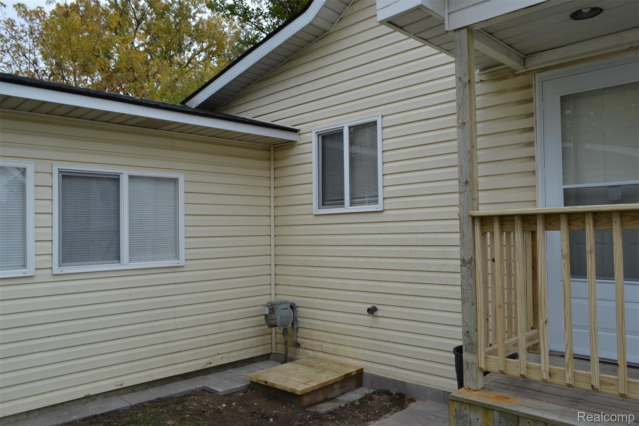 2212 Branch Road Flint, MI 48506 - Photo 25 of 31 DSC_0931.JPG