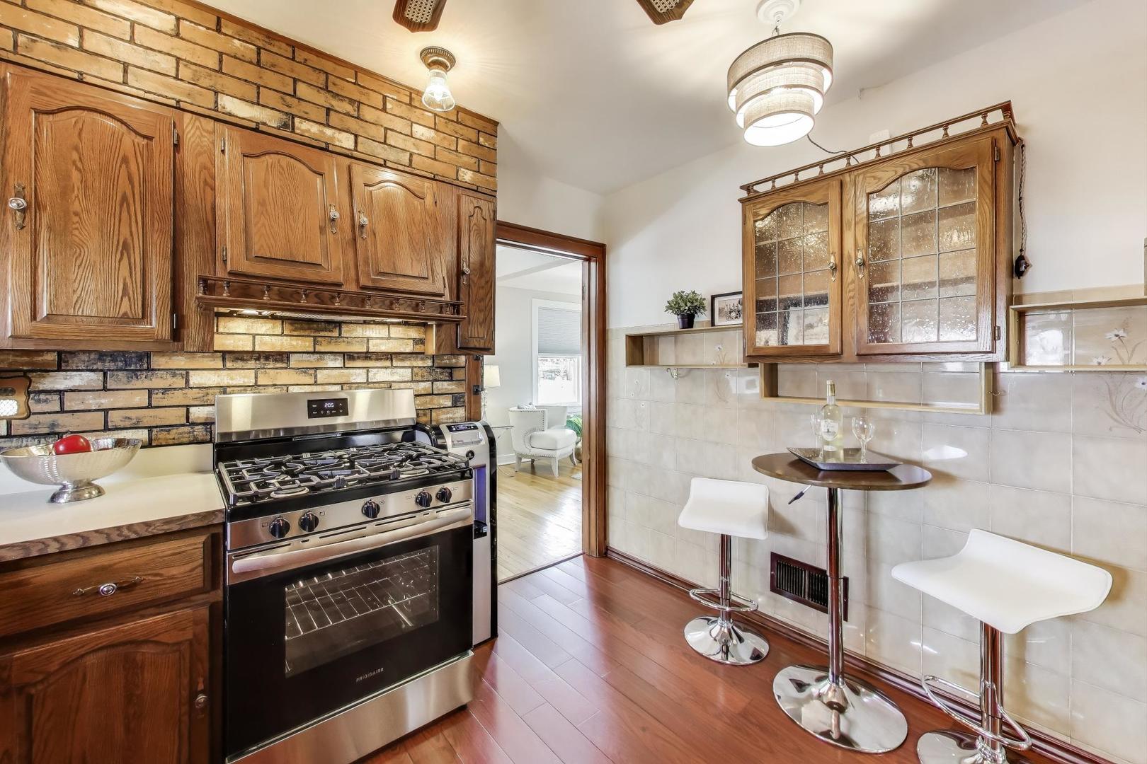 2359 South 9th Avenue North Riverside, IL 60546 - Photo 9 of 34 Gallery Image 9