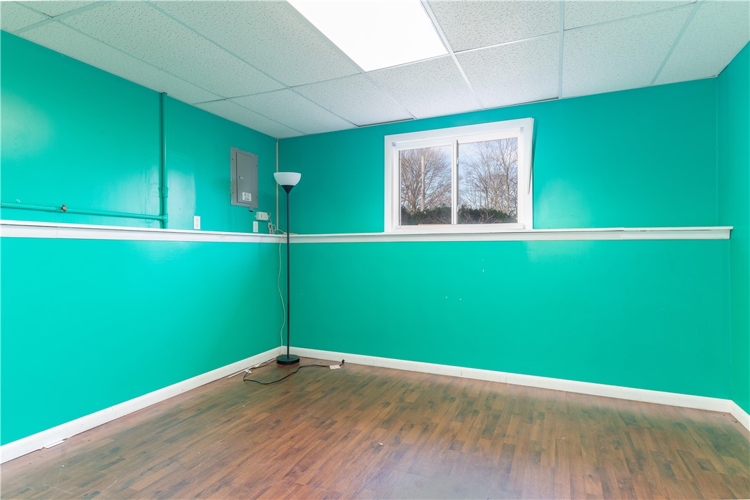53 Rice Street Warwick, RI 02886 - Photo 11 of 20