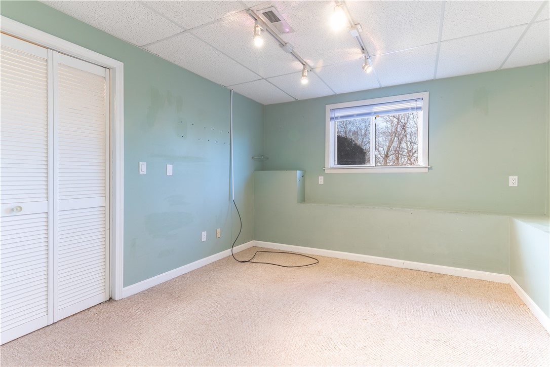 53 Rice Street Warwick, RI 02886 - Photo 13 of 20